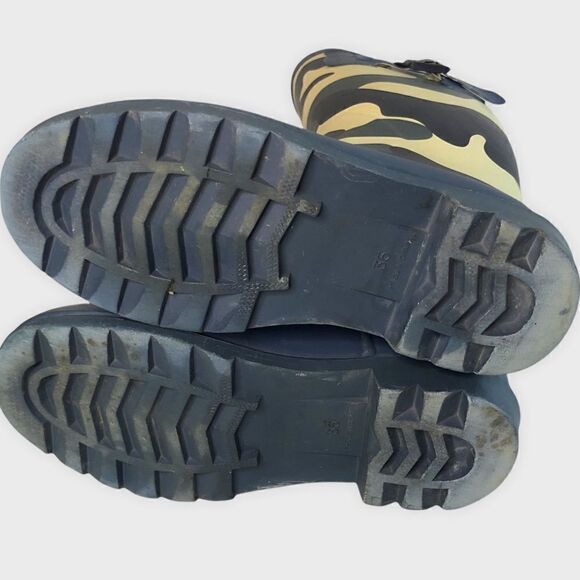 Mini Boden Blue Camo Rubber Wellington Boots US size 3 UE size 35 - Picture 6 of 8